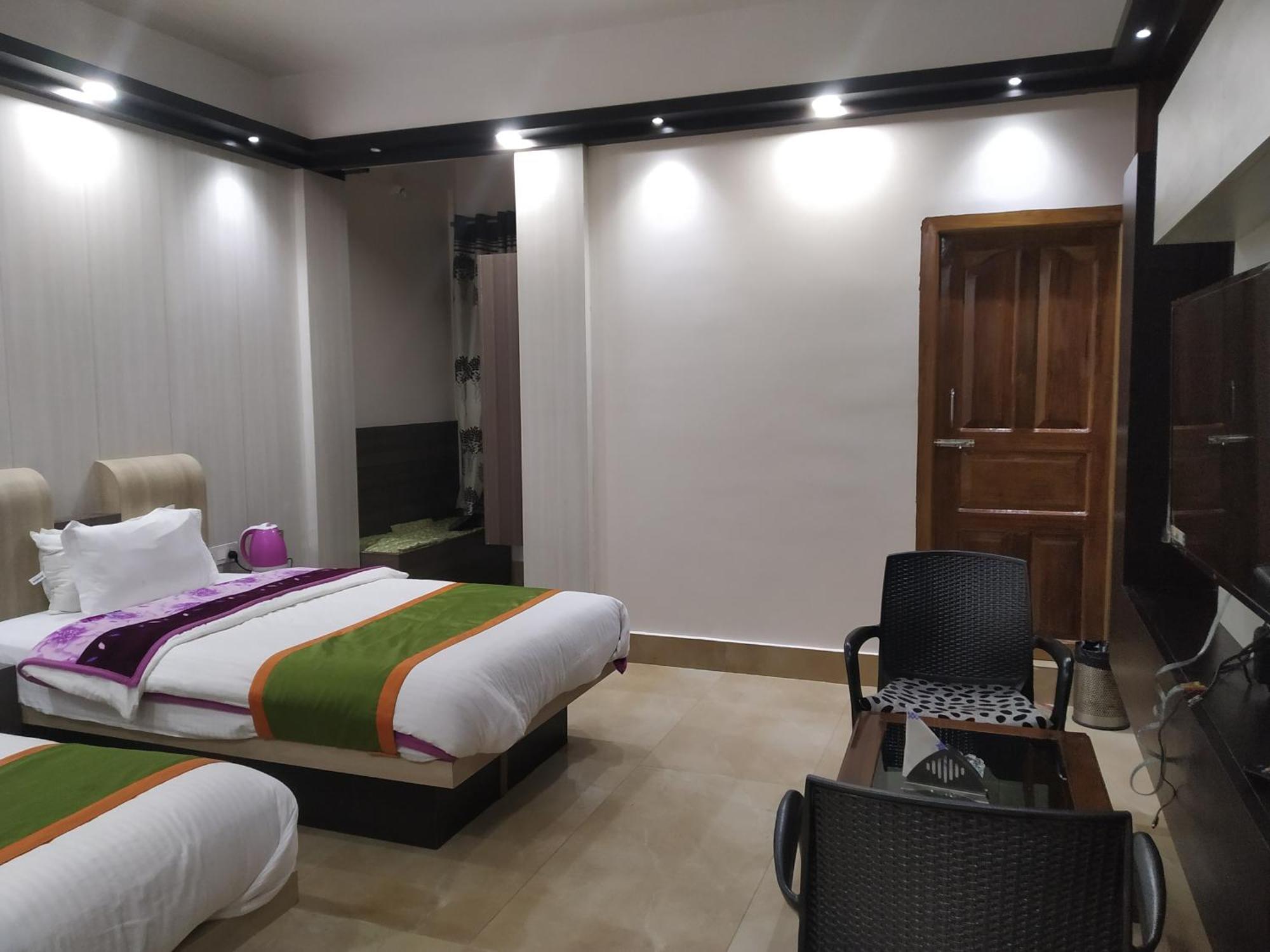 Ziro Palace Inn - A Boutique Hotel Hapoli Ngoại thất bức ảnh