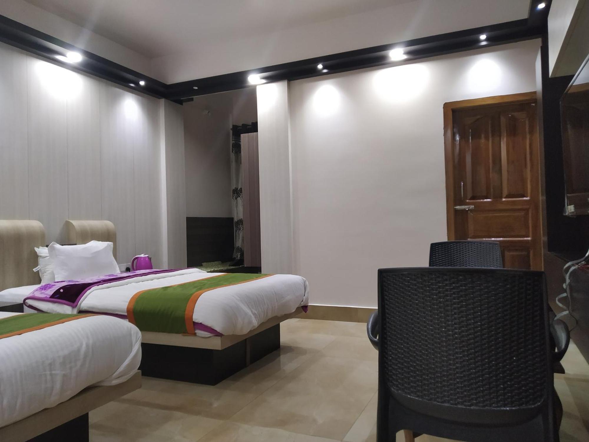 Ziro Palace Inn - A Boutique Hotel Hapoli Ngoại thất bức ảnh