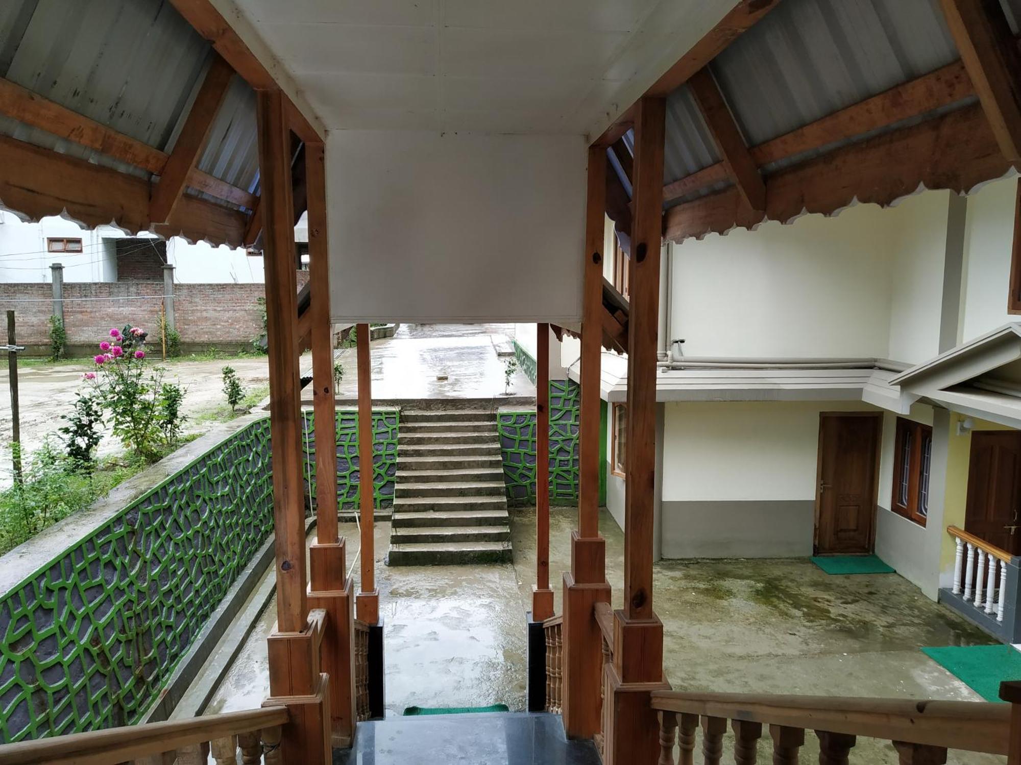Ziro Palace Inn - A Boutique Hotel Hapoli Ngoại thất bức ảnh